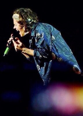 dimplesplease's profile picture. i have been gone, but im back now. i love yewwwwwww.