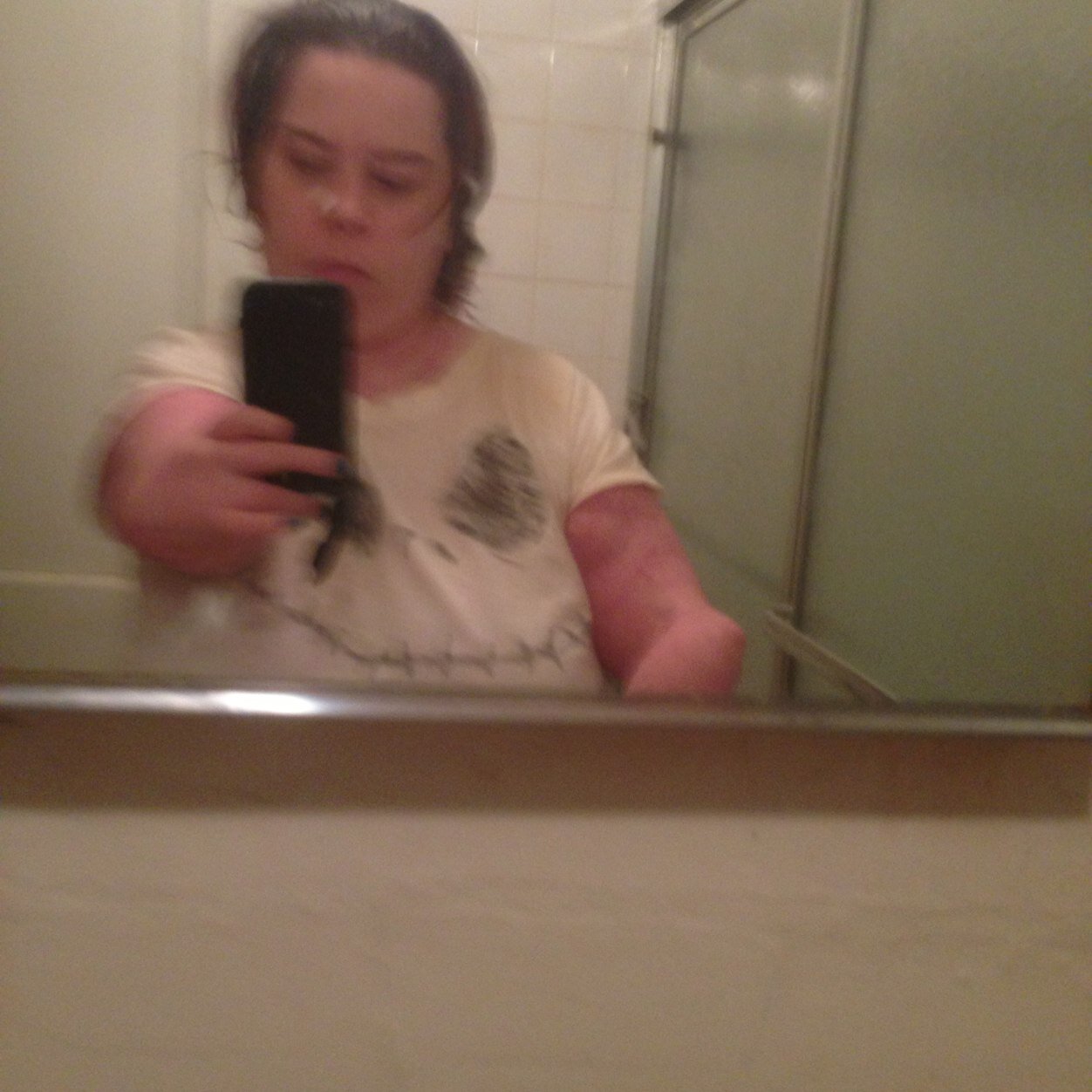 Read , music (rock), all types mainly. Have cats two of them. Im on fb as well. Just as Marianne D'Amelio half italian half irish n single tattoos n piercings