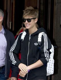 Não fui eu que escrevi Justin Bieber na parede -'