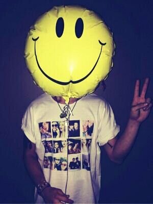 CaylenSuperman's profile picture. Free follow from @SupermanCaylen      Go follow her please!