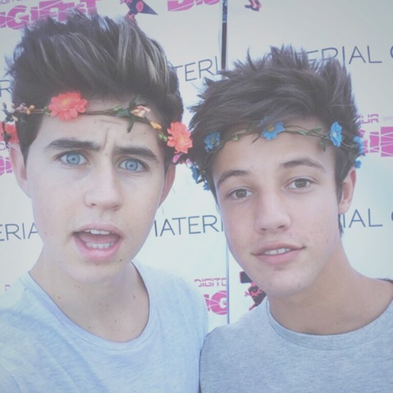 free follow so please follow my main account @snugglemecam