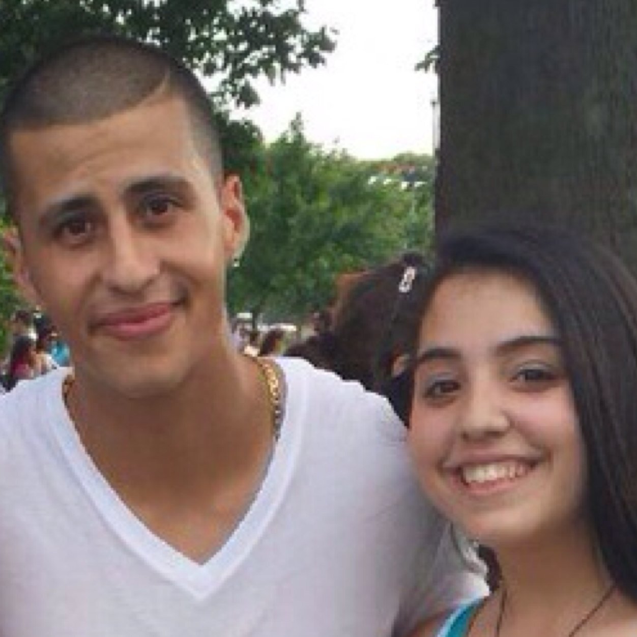 I live life with no regrets.my dreams are to meet @carlitosway89 he is and always will be my idol and to become a singer just like him. Met carlito on (6-15-14)