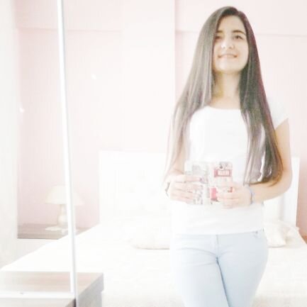 1912esravkacc's profile picture. Arkamdan konuştuğunuza göre sizden öndeyim :)                                      İNSTAGRAM : ESRAVKACC