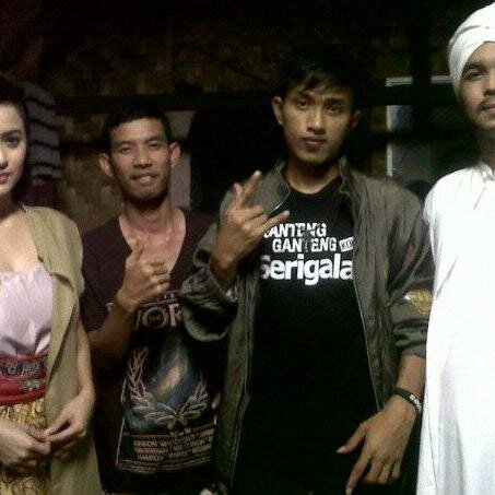 ¥ά̲̣̥п̲̣̣̥g̶̲̥̅̊ di kagumi kadang tak mengerti ,
yang di rindukan kadang tak tau 
 yg d cintai kdng tak merasa 
 jalanilah hidupmu dengan sebijak munkin