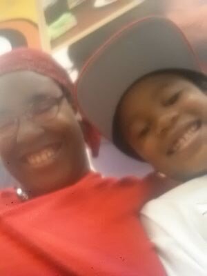 lesliemoon1's profile picture. 