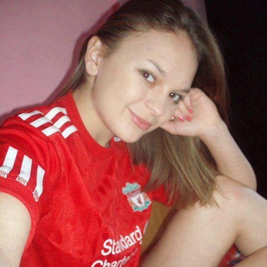 Big LFC fan love to chat footy on here, Love Game of thrones (almost) as much as Stevie g! I follow back just ask if i forget. Twats blocked