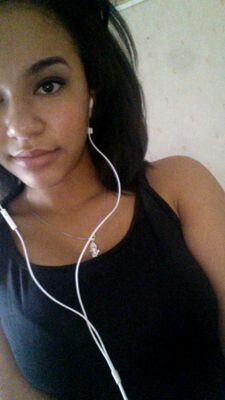 GaelleWizzy's profile picture. Instagram: gaellewizzy