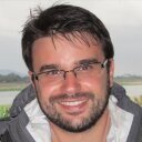 Licenciado en Administración y Dirección de Empresas en 2004. Miembro del grupo EUS-UB. Profesional liberal trabajando actualmente en EY.
