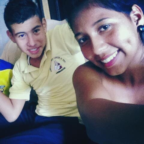 8Niela's profile picture. Eres Mio #VJVR Y De Nadie Mas ☺ lalalal ♥ *--* 02/08/2013 ♥