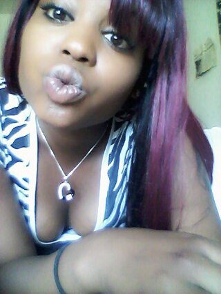 Full time mother && girlfriend. May 19 ; july 30; 10mnths. October 15 @Dreamchaser_MH