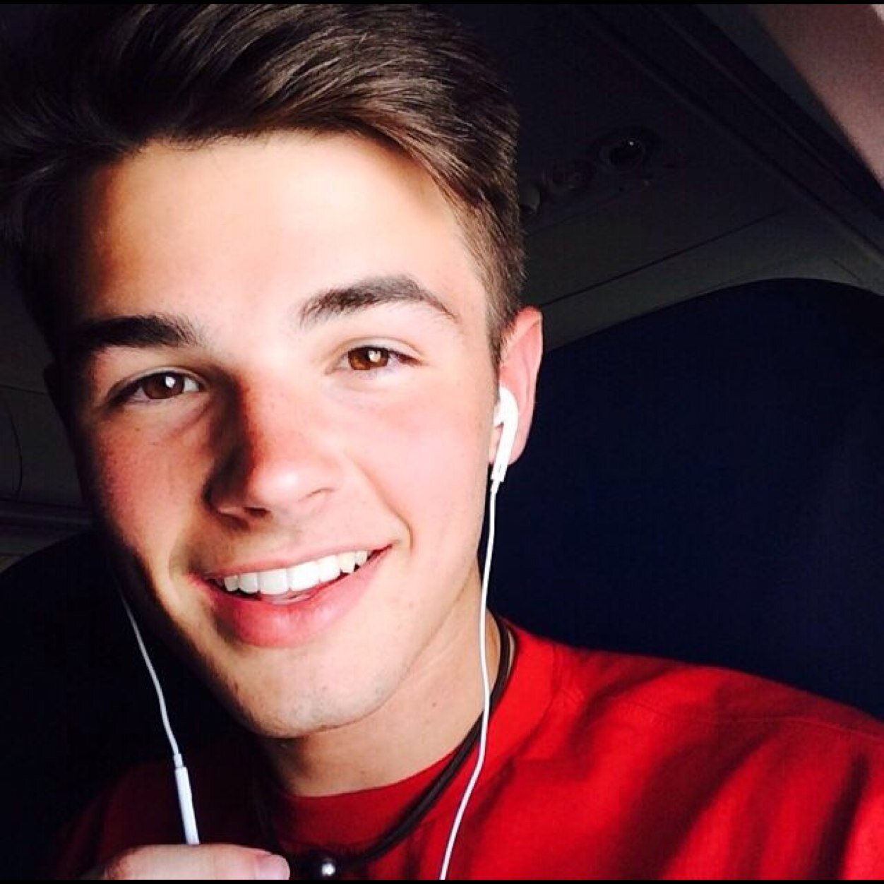 ❤️ if you want to meet me get your tickets now! http://t.co/C5unazc83S