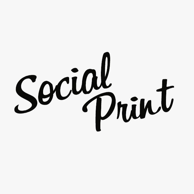 Primer servicio que permite a los asistentes a tu evento, imprimir en tiempo real las fotos que comparten en Instagram y Twitter usando tu hashtag!