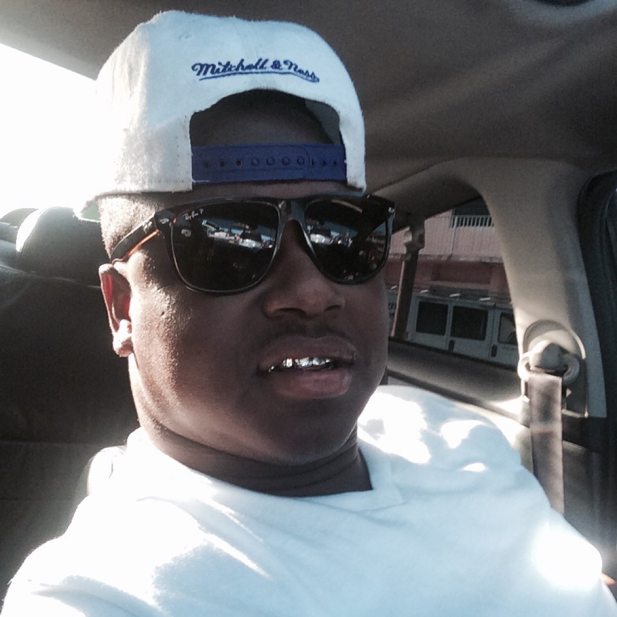 steviedunks's profile picture. I aint talkin bout haters, I aint talkin bout snitches. Den what you talkin bout nigga? Ntn but Dope n Dese Bitches ...#TeamNasty #TeamCountItUp #TeamStr8Drop