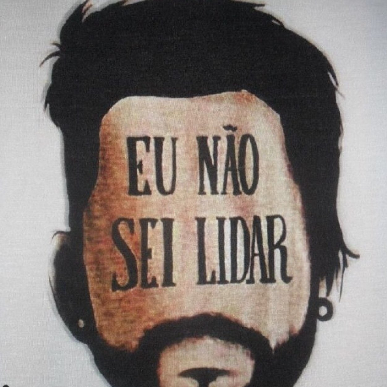 Porque você ainda insiste em dizer que existe vida sem você?