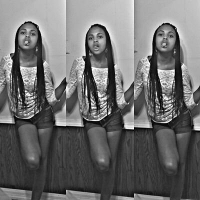 InstaGram: _breeuna    Juhh A Girl W' big Dreamz!