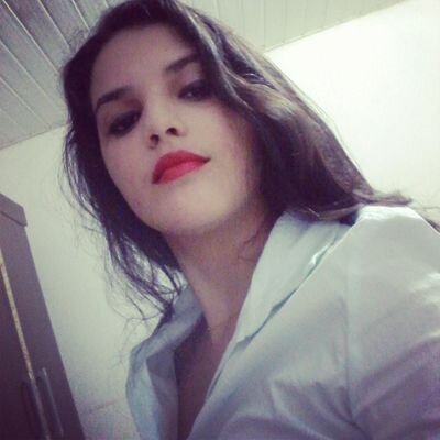 17 anos, Libra, Casada .