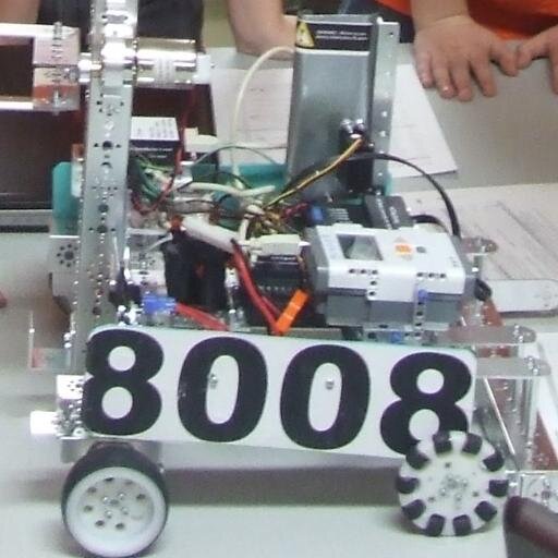 Bunger Middle School First Tech Challenge Team in Evansdale IA.  You can call us Bunger8008! We are the Robo-Wolves!