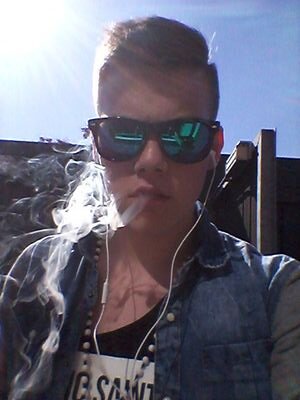 ♥F.C. TWENTE♥4LIFE♥ wie appen? Vraag me nummer! Love mama,papa,naomi,mick,indy,pascal en amber♥ Hou van deze mensen - @isaxx12, @ilsevansonx en @Mirthexkuss