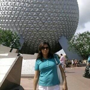 rosaro09191971's profile picture. 