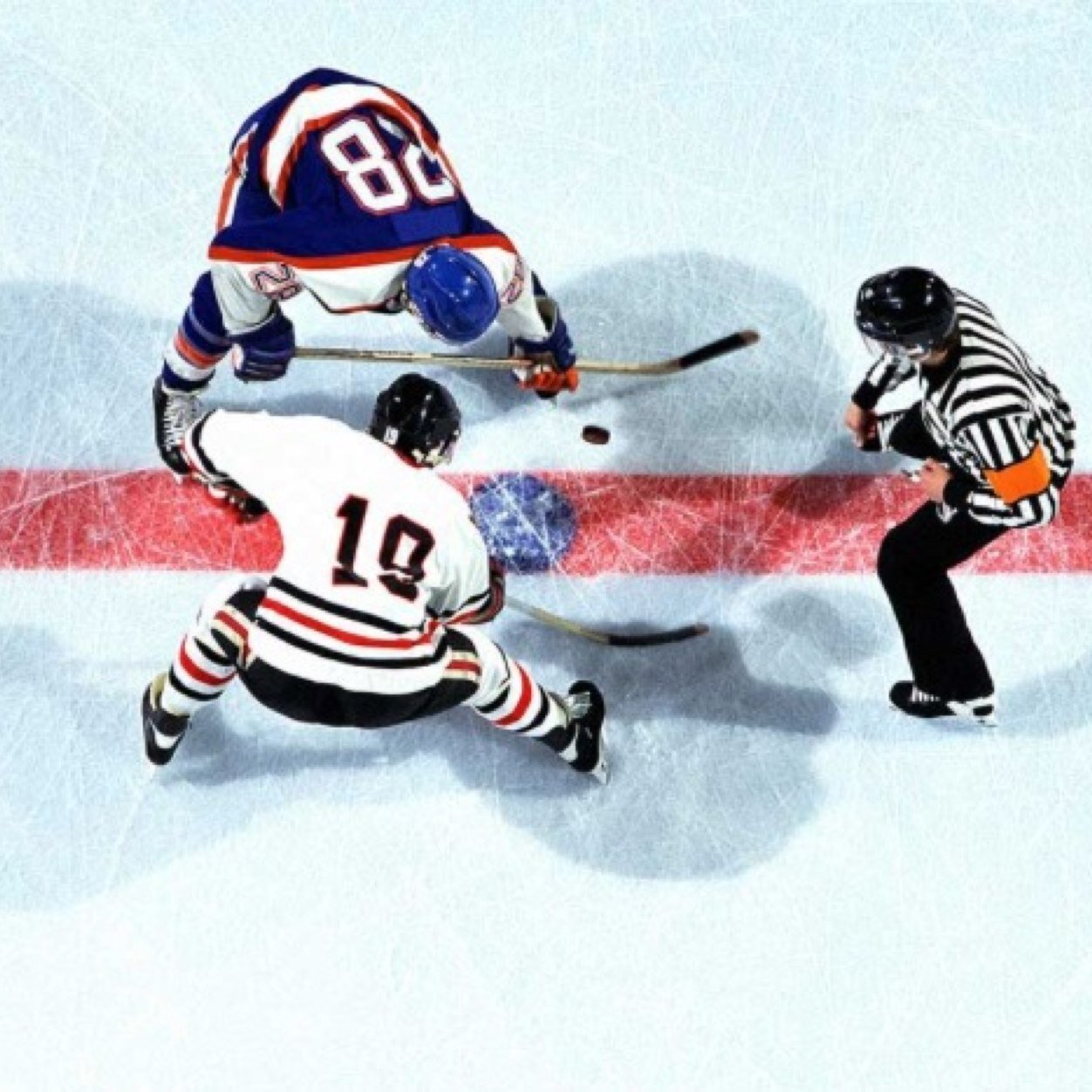 Updates on everything hockey.