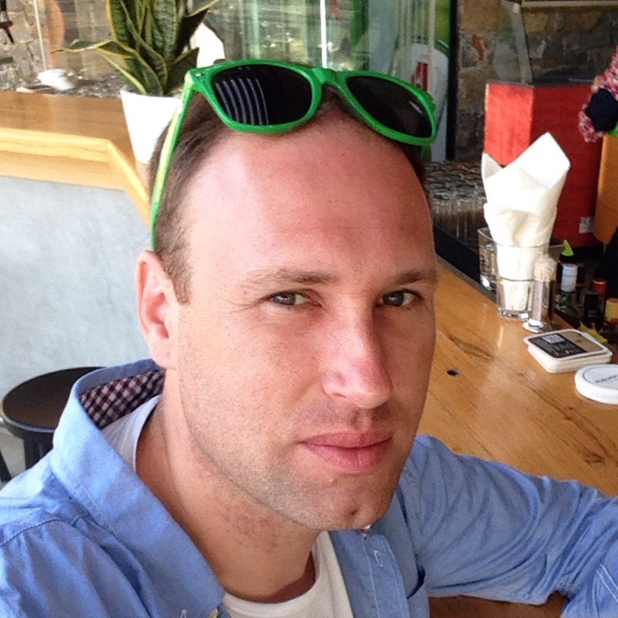 whry's profile picture. 