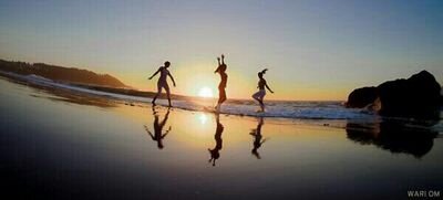 mother, student, outdoor enthusiast
Cure for everything is saltwater; sweat, tears, the sea- work hard, cry, find solace by the shore. the sea, her asylum.