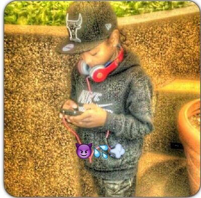 Follow me i follow back⚡