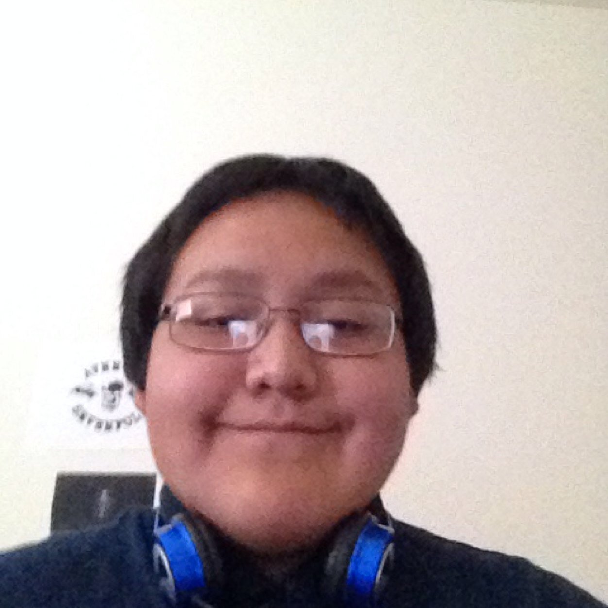 I'm Infeared knight and I'm a fan of rio2, a fan of everything, actor/entertainer/comedy/romanc.
And I'll prove that I am a fan, I like all music,