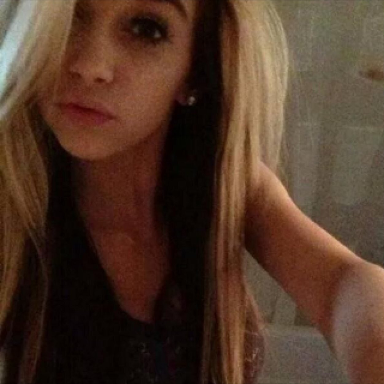 SavannahHNote's profile picture. CLICK THE FOLLOW BUTTON