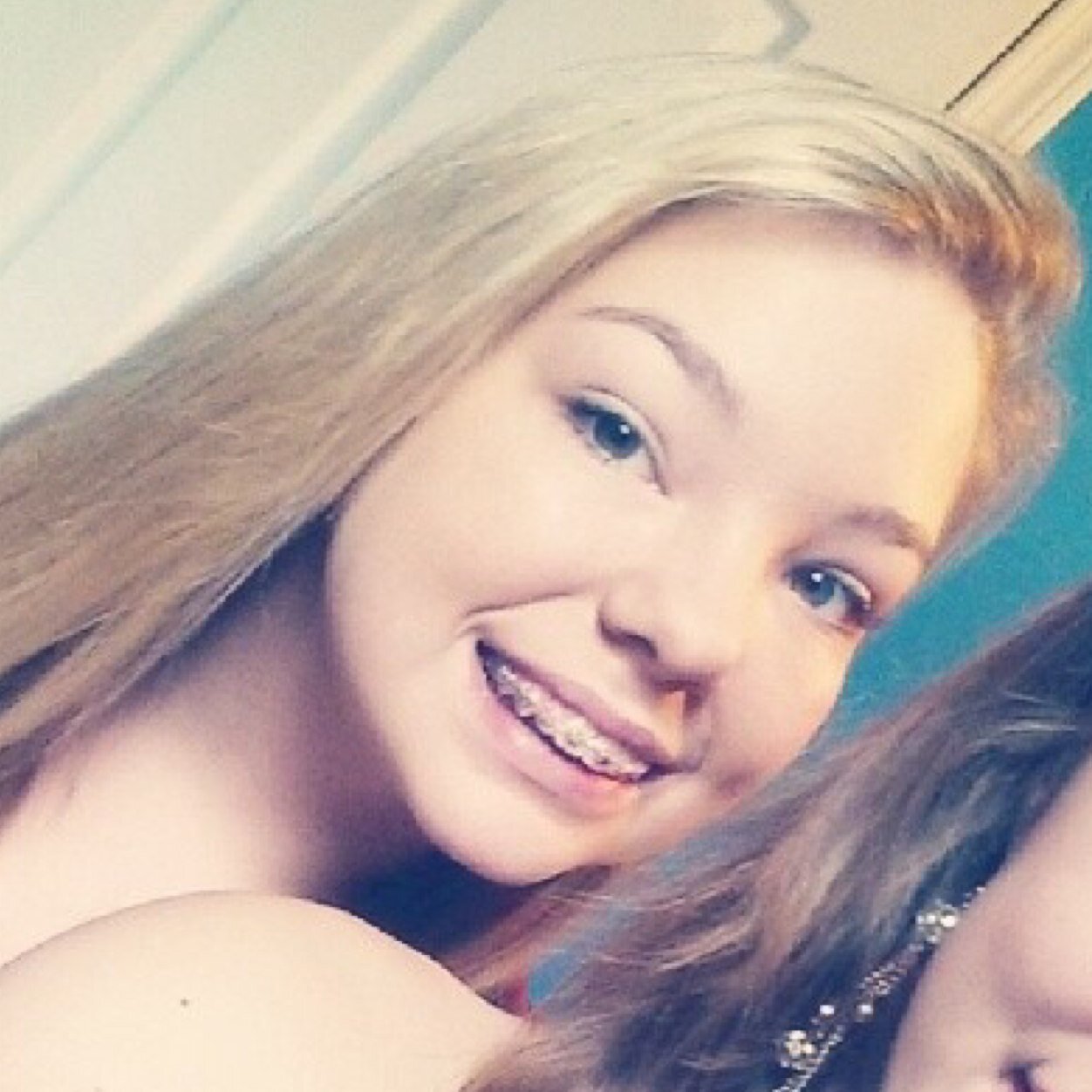 ThisChikRuns's profile picture. I come from a family of #Runners! I love to #Run! #Fitfam I post lots of #motivational and #fitness #quotes. Follow me and I'll Follow back!