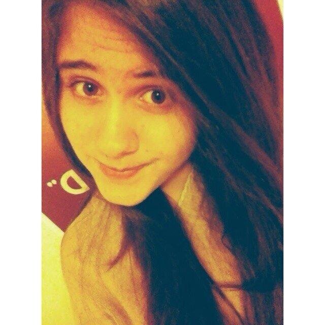 14. Female. Depressed, Selfharmer, Anxious, Shy, Insecure, Fat, Ugly and Stupid. Music Obsessive.