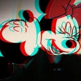 Me gusta la música sobre todo el rap y el metal y el fútbol