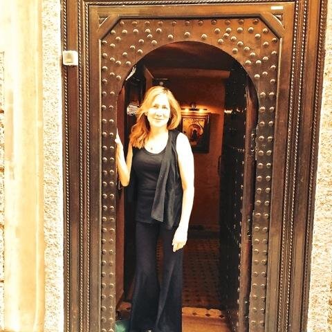 DebSilverEditor's profile picture. 