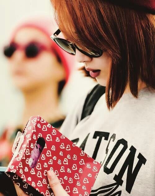 I'm roleplayer for sulli choi f(x)'s members  banggapta~