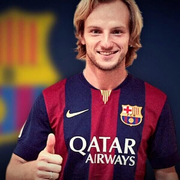 ليتک سماء كل ما ﺎشتقت لک ناظرت فيک #FCB♡♡~