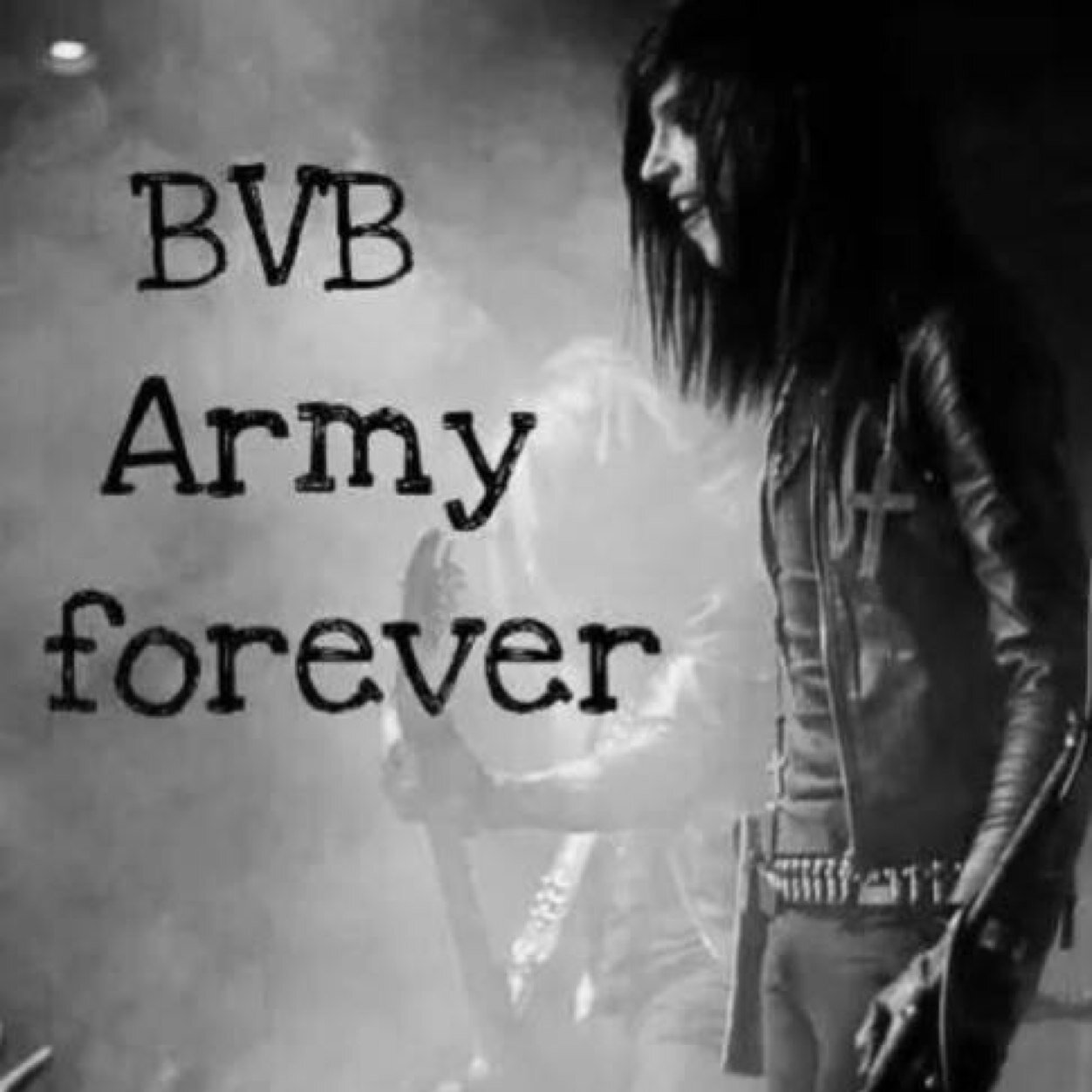 The_emo_kid12's profile picture. :( life sucks