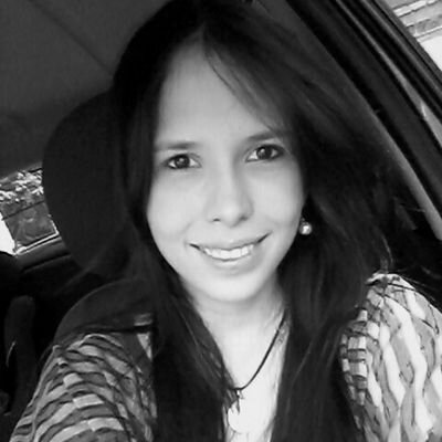 CarolinaZerpa's profile picture. Venezolana. Aspiro ser como el bambú, elegante, erguido, fuerte, receptivo, y humilde se inclina con el viento pero no se quiebra