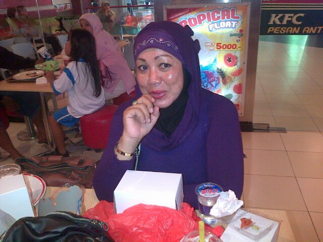 hadiatiagustina's profile picture. 