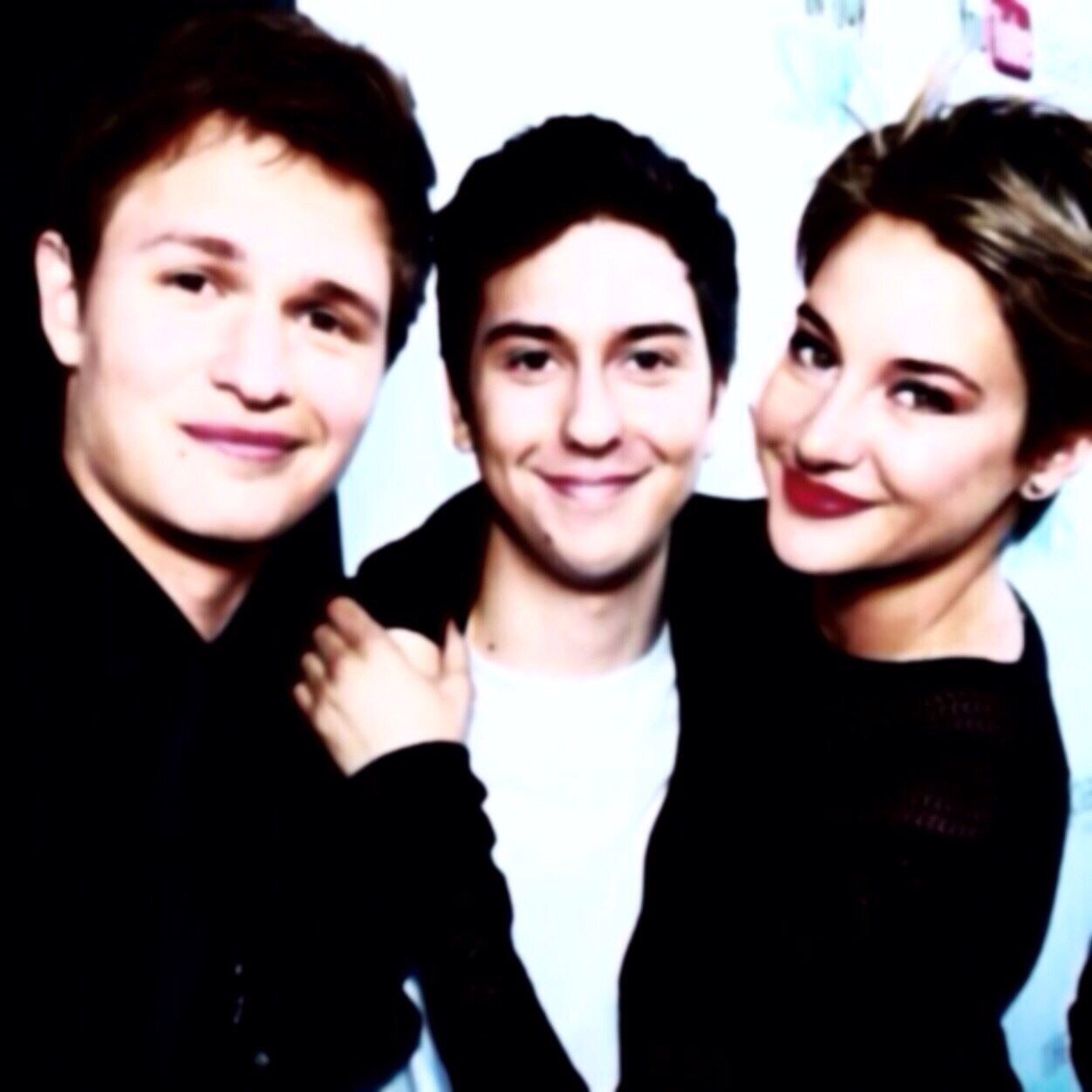 herpapertowns's profile picture. if people were rain, i was a drizzle and she was a hurricane