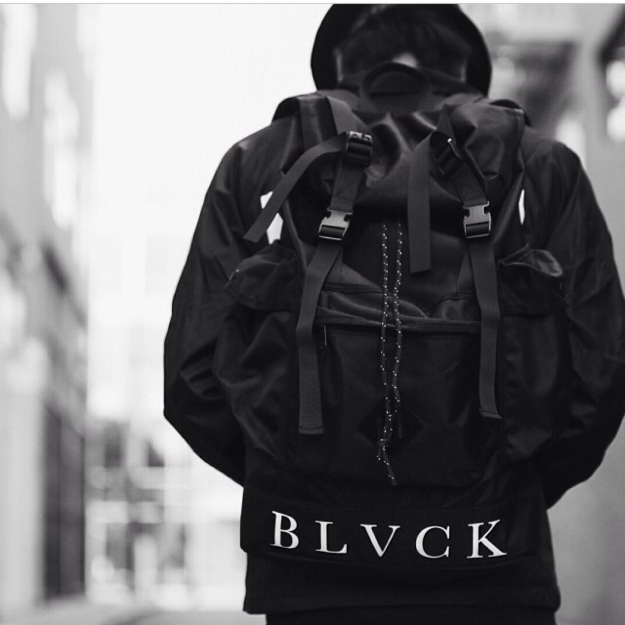 ✖️HighBlvckFashion✖️
✖️Fashion✖️
✖️we post and promote Highfashion models✖️
✖️visit us✖️
✖️Instagram :@Highblvckfashion✖️