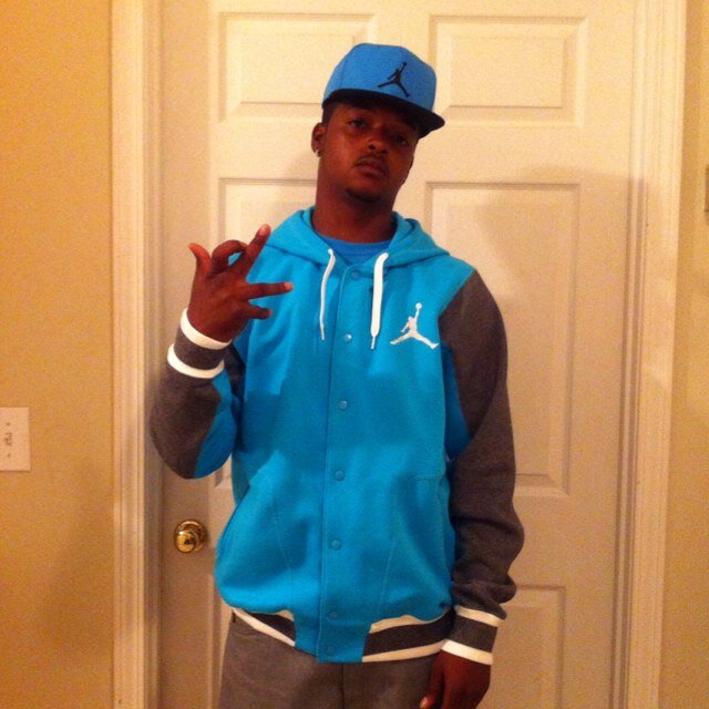 Dee Williams (THUG ASS NIGGA)