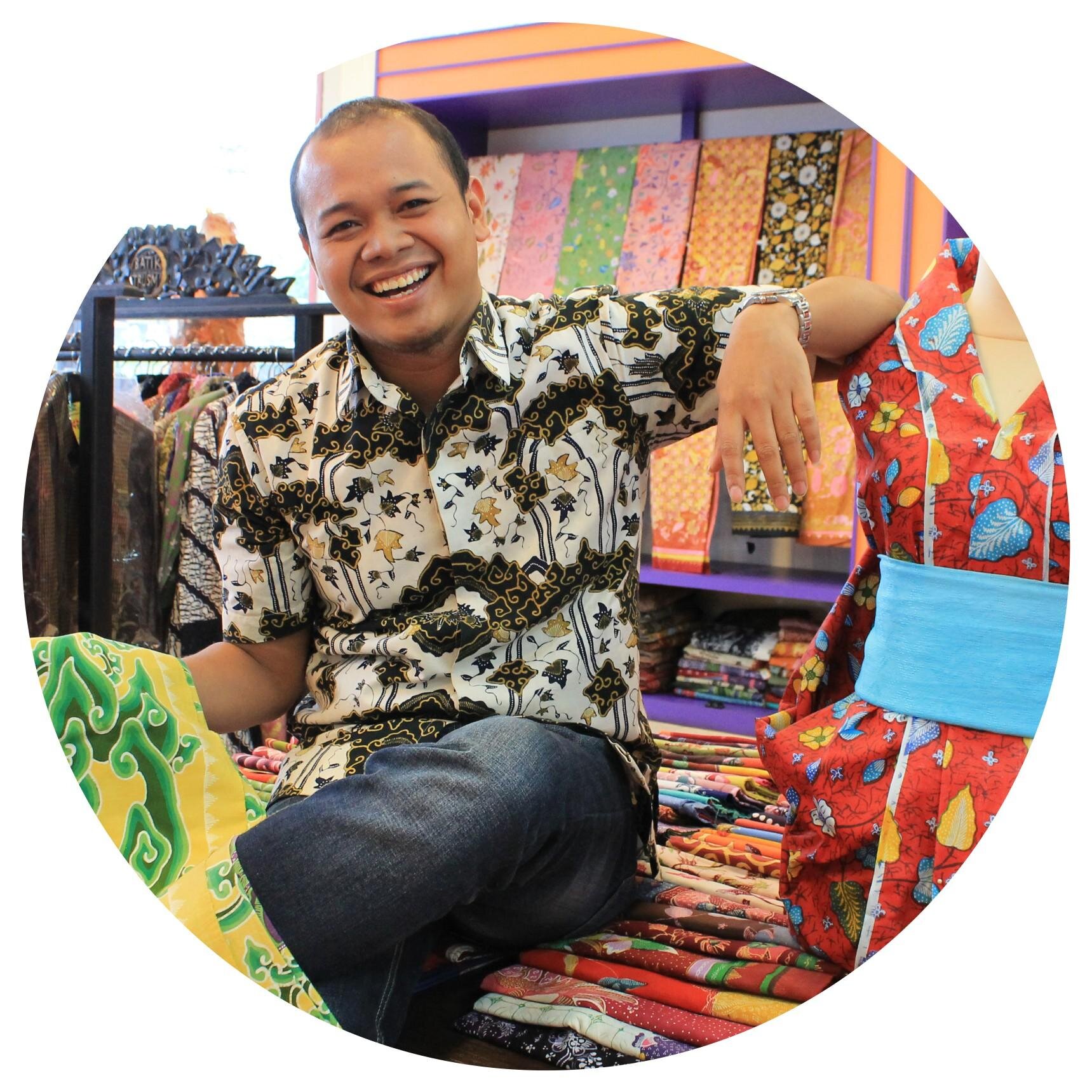 CEO PT RAJA SUKSES PROPERTINDO.BatikTrusmi,BatikIBR, Raja Batik, TrusmiMedan, Trusmi Jakarta, Trusmi Surabaya,Trusmi Online,Trusmi Futsal,Trusmi Kuliner