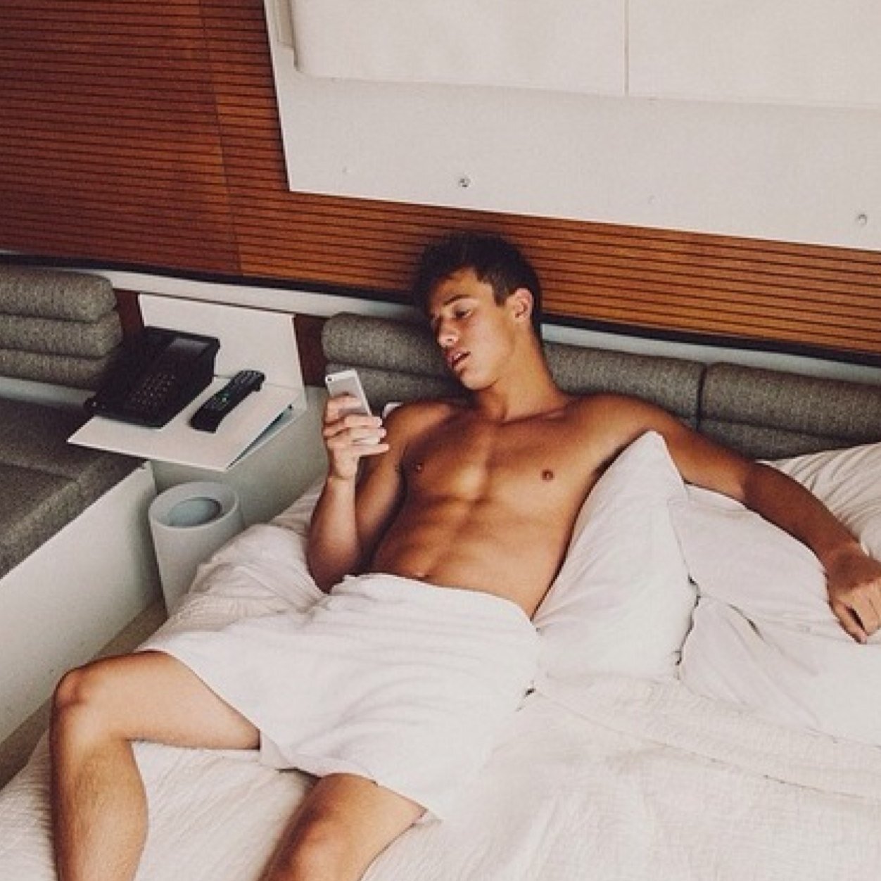 PLEASE FOLLOW:) old account was hacked ;Goal is 500 followers;MAGCON is life