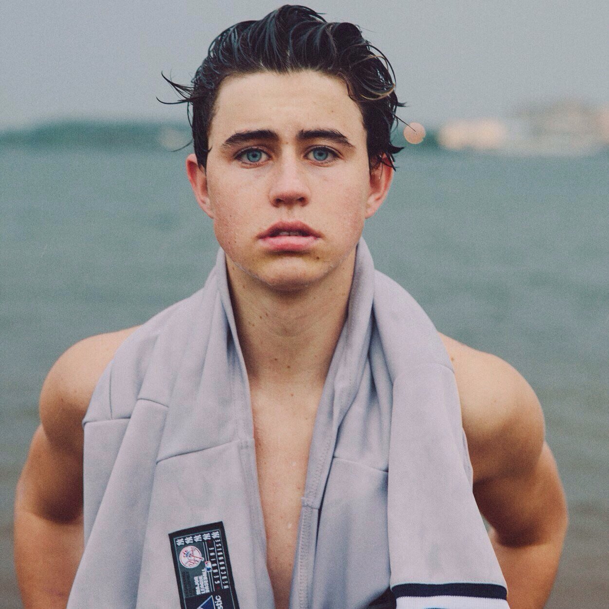 This is my backup account! Follow me!