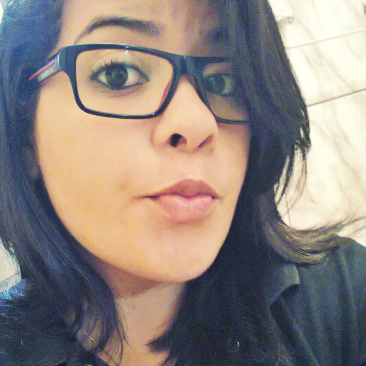 Antes de você falar, ouça. Antes de agir, pense. Antes de criticar, conheça. E antes de desistir, tente.