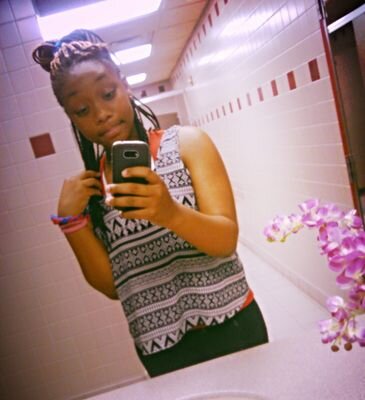 LuvlifeLuv's profile picture. luvin life 3
God 1
14.14 always❤