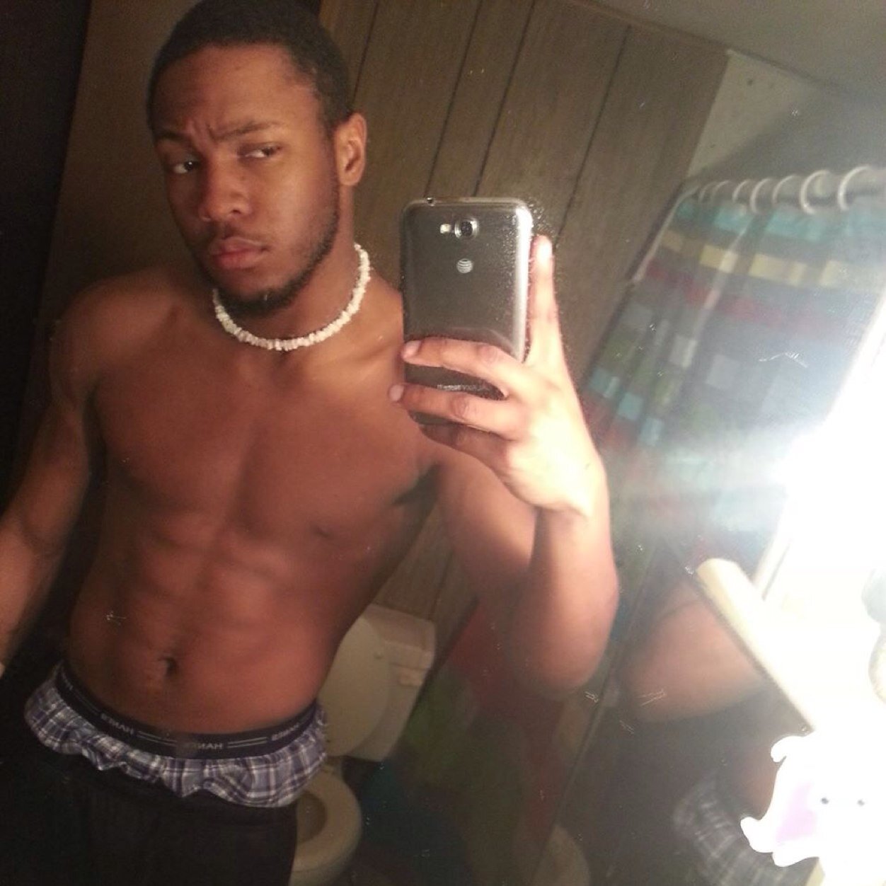 This be Z-FUCKIN or Z-FRESH follow me i follow back i slang this dick like payton manning do footballs