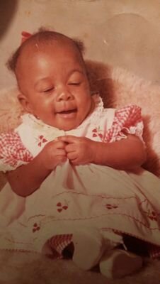 shenola504's profile picture. 