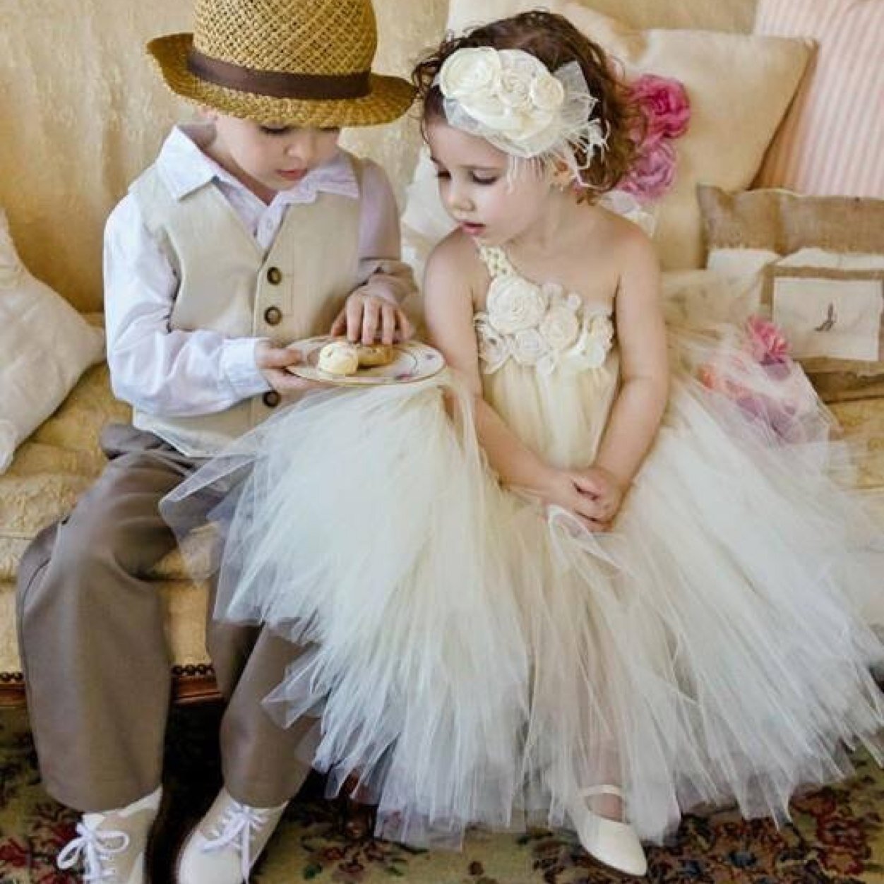 Dahlias88's profile picture. ★★Wedding Planner★★

国内外問わず旅行が大好き。鎌倉と沖縄に住みたい。cafe.fashion.candle.ダマスク柄すき。花のある空間に惹かれる。coffeeは欠かさず毎日。大切な人と過ごす時間を大事にしていきたい。自分にご褒美好き｡*.ﾟ･睡眠第一(σω-)｡оﾟ