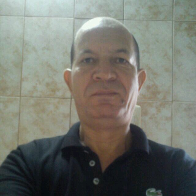 Me gusta tener muchas amistades todas las edades x igual mi Pin: mi face buscame 100000858221087@facebook.com